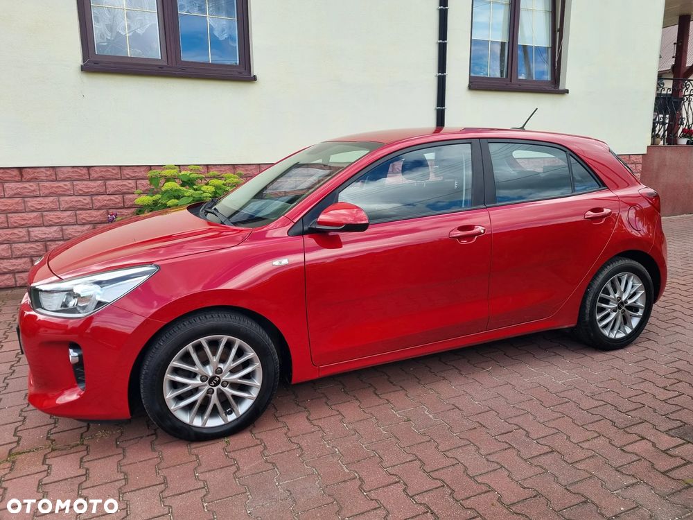 Kia Rio 1.0 T-GDI 100 Dream-Team Edition - 4
