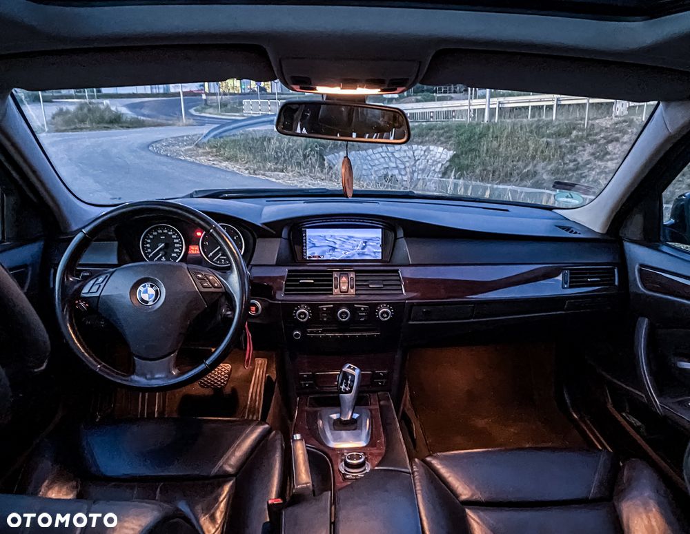 BMW Seria 5 - 12
