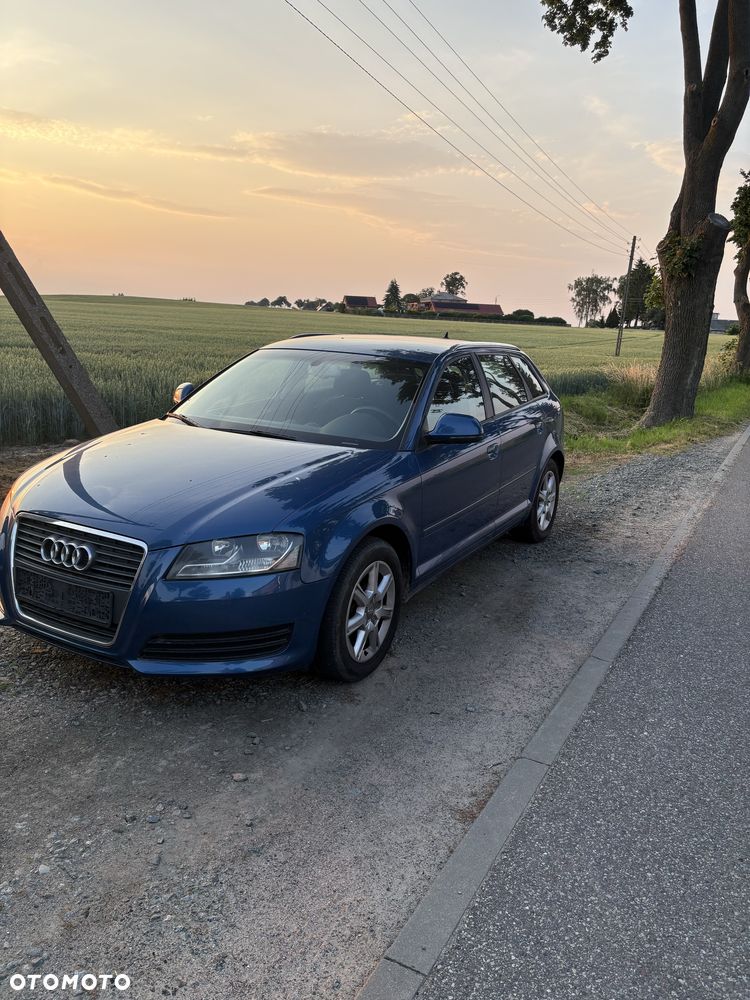 Audi A3 Sportback - 1
