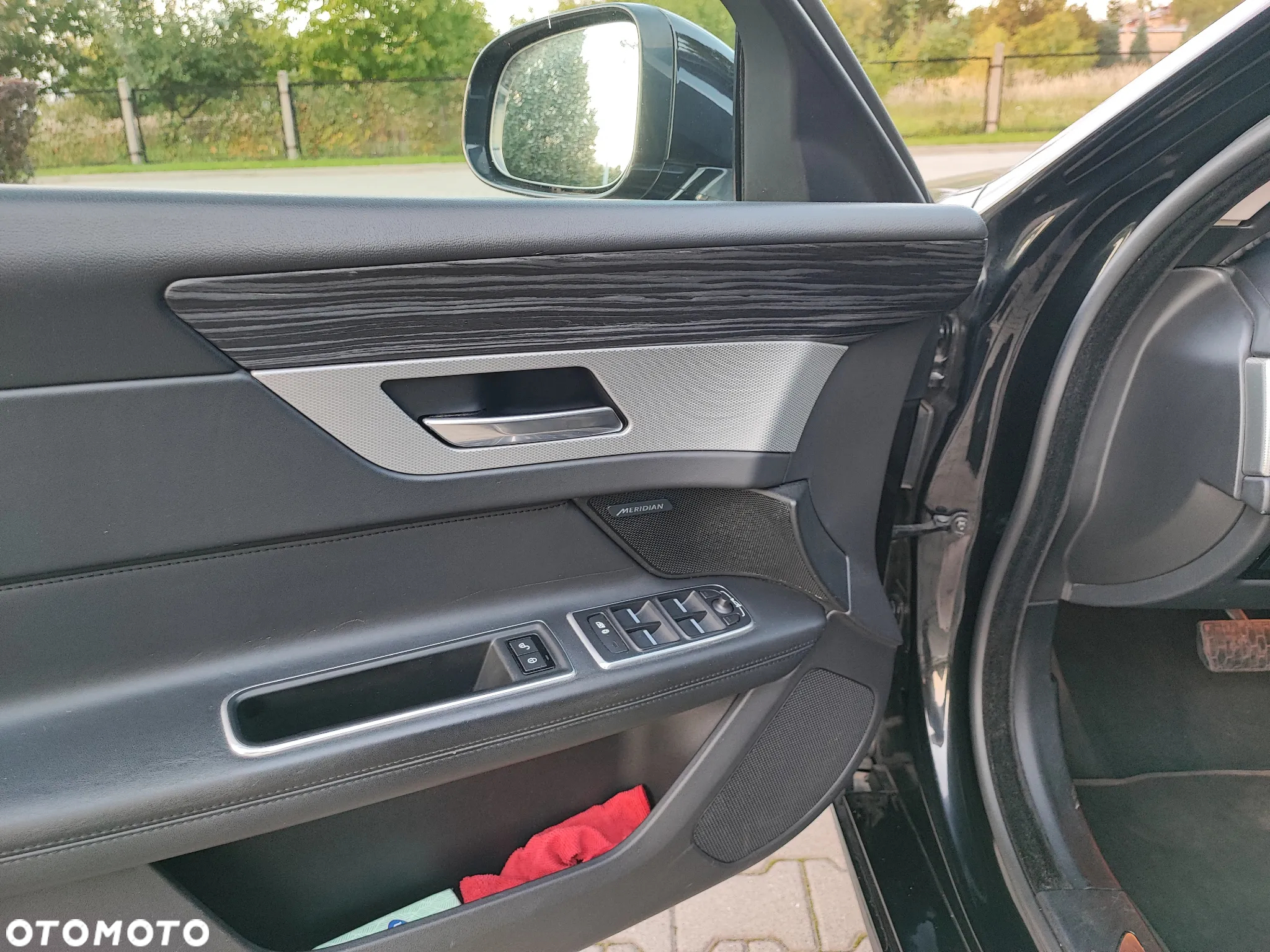 Jaguar XF 30d Sportbrake Portfolio - 21