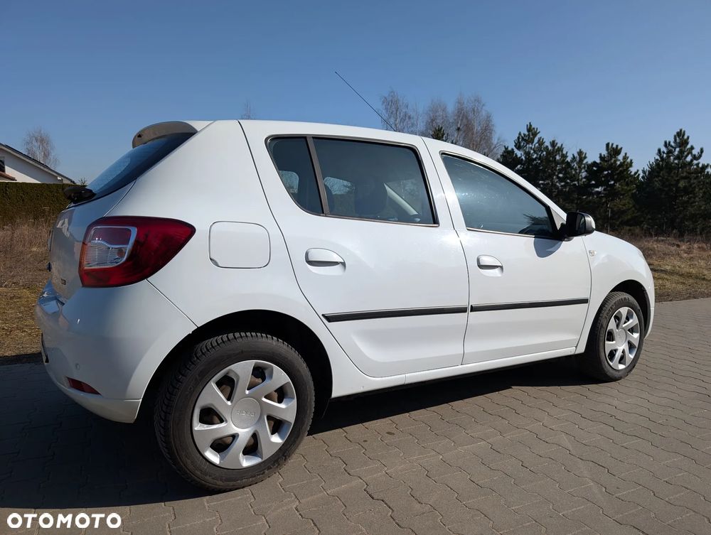 Dacia Sandero 1.2 16V Laureate - 9