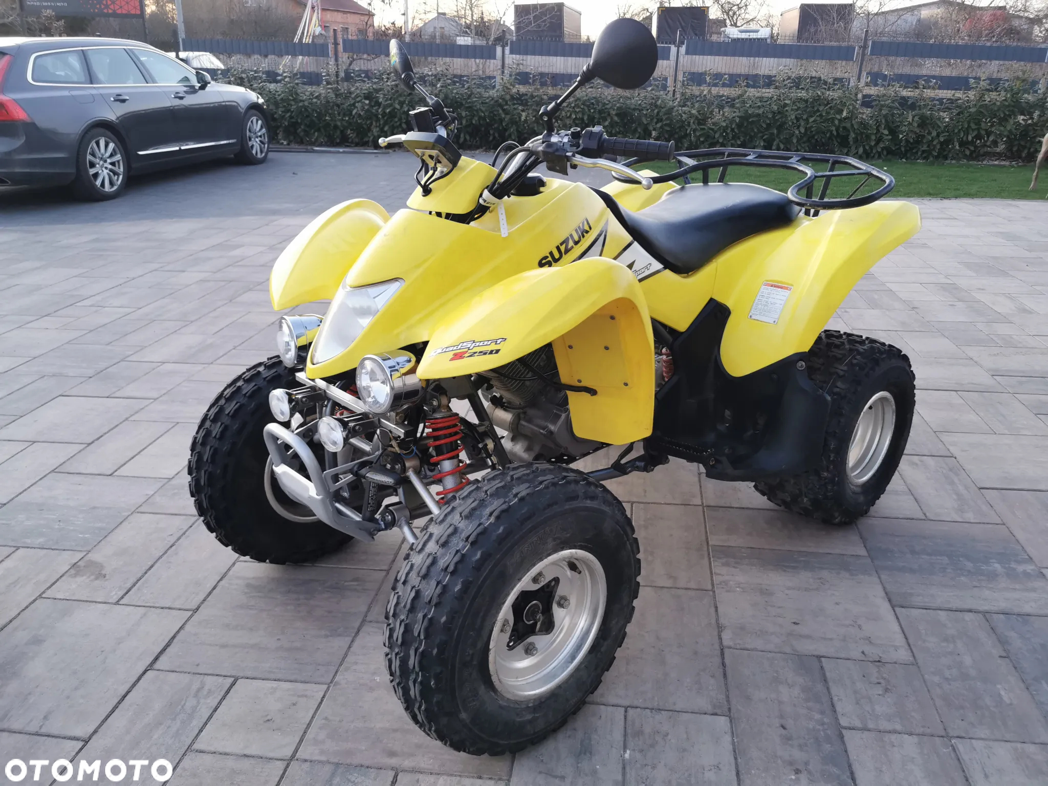 Suzuki Inny