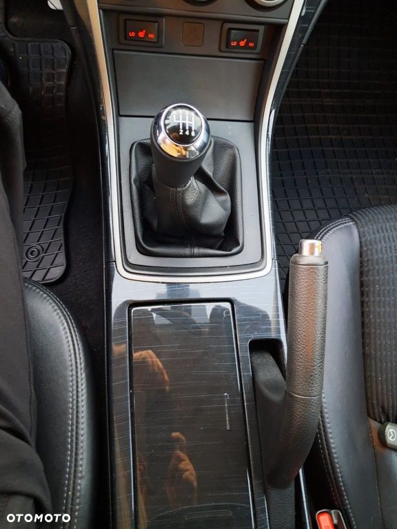 Mazda 6 2.2 CD - 27