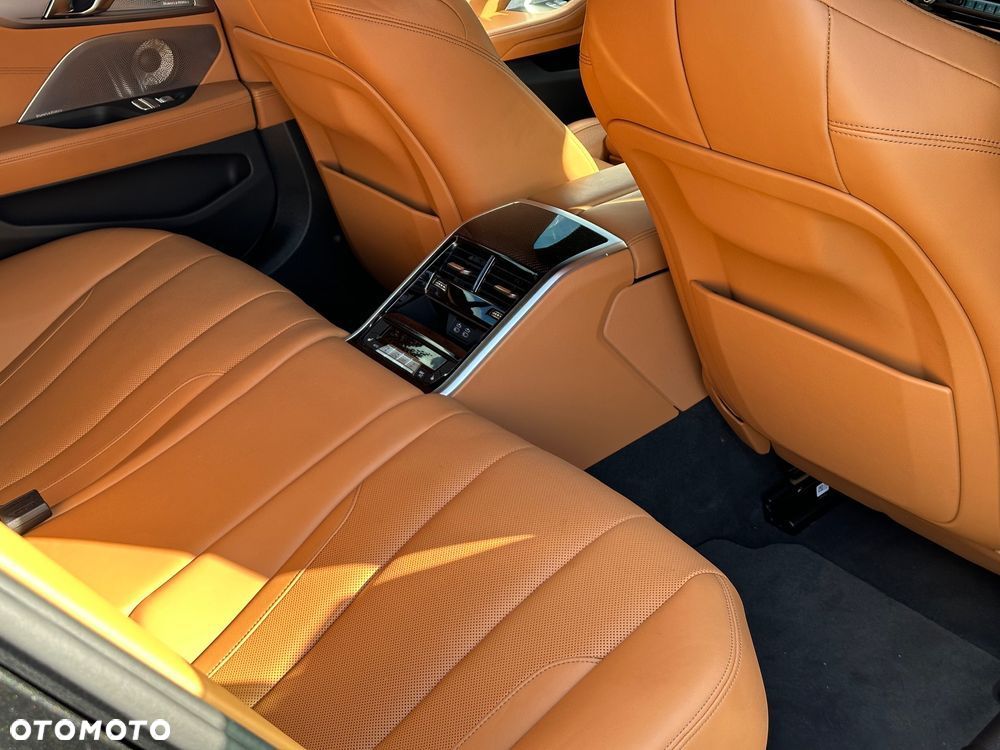 BMW Seria 8 M850i xDrive Gran Coupe - 38