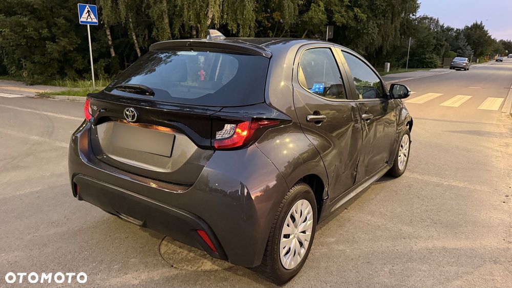 Toyota Yaris - 7