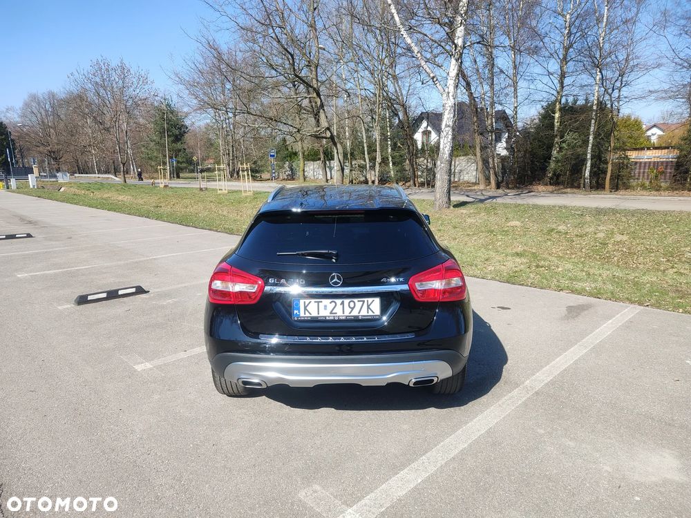 Mercedes-Benz GLA 250 4-Matic - 2