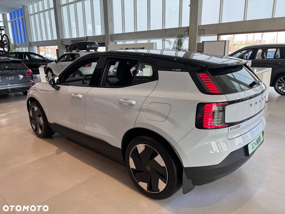 Volvo EX30 69kWh Twin Motor Plus - 4