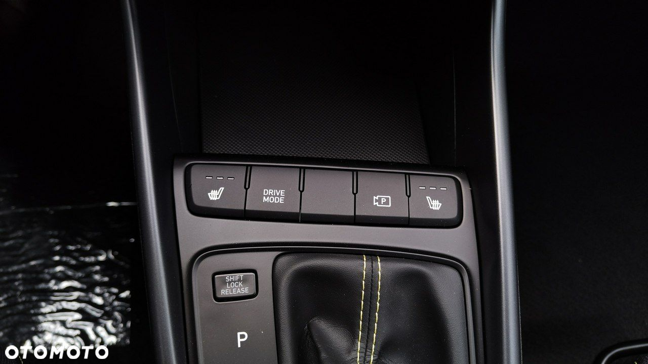 Hyundai i20 - 16