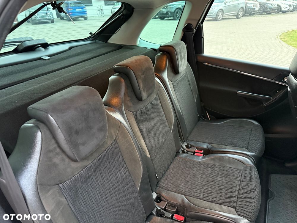 Citroën C4 Picasso BlueHDi 120 EAT6 Exclusive - 25