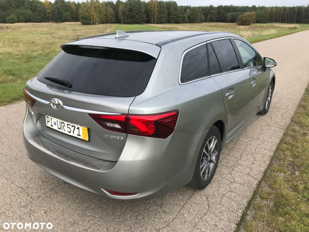 Toyota Avensis - 7