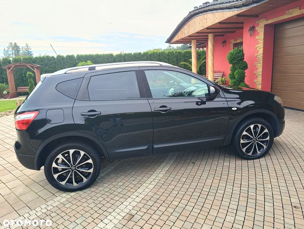 Nissan Qashqai 2.0 360 - 16