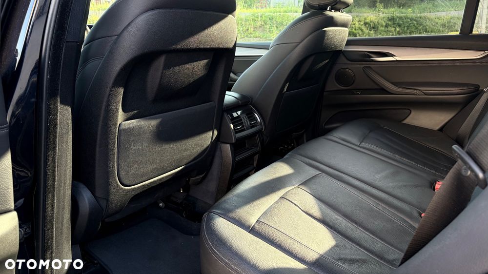 BMW X5 xDrive25d - 23