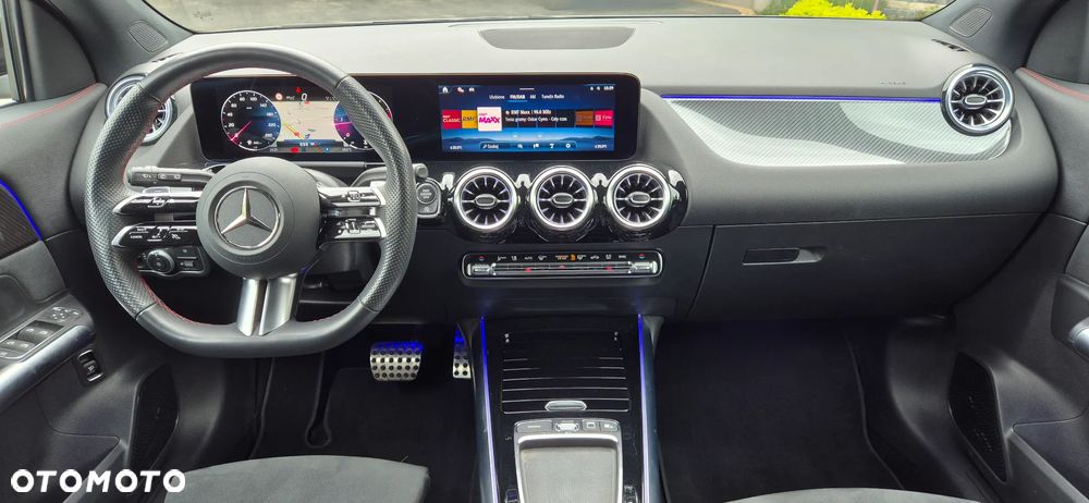 Mercedes-Benz GLA 220 d 4-Matic AMG Line - 11