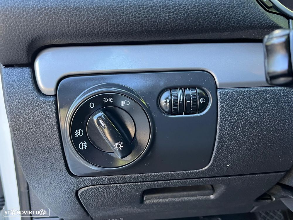 VW Golf 1.6 TDi DPF Style - 20