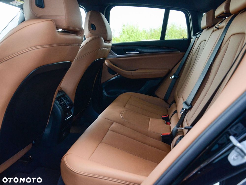BMW X4 - 33