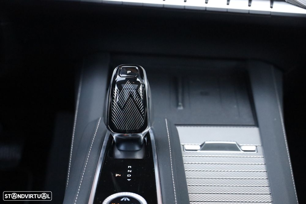 MG MGS9 1.5 L Luxury - 25