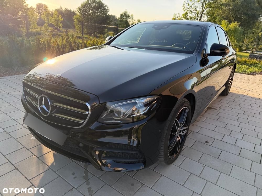 Mercedes-Benz Klasa E 220 d 4-Matic 9G-TRONIC - 15