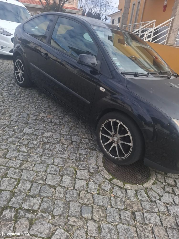 Ford Focus 1.4 16V Sport - 3