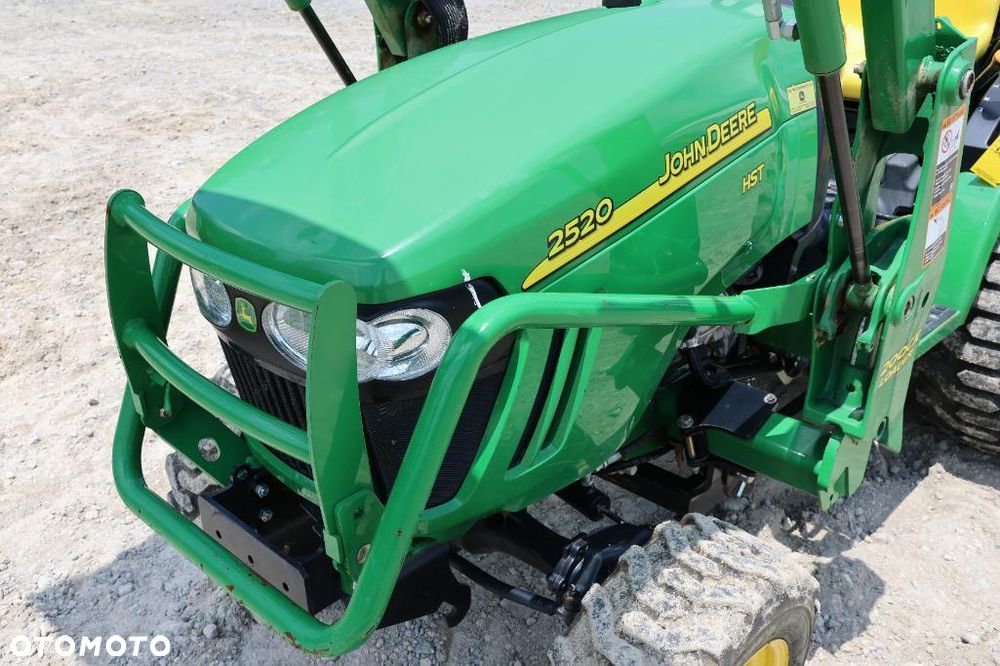 John Deere 2520 - 33