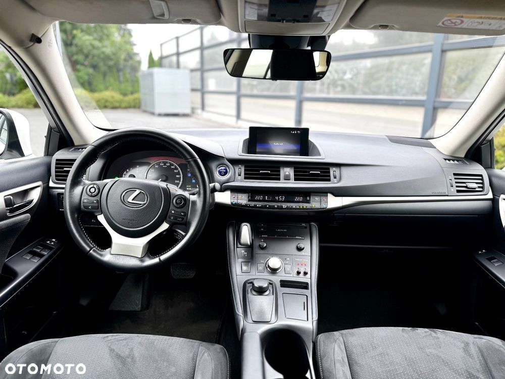 Lexus CT 200h Elegance - 11