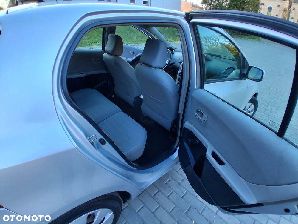 Toyota Yaris 1.3 Unlimited - 13