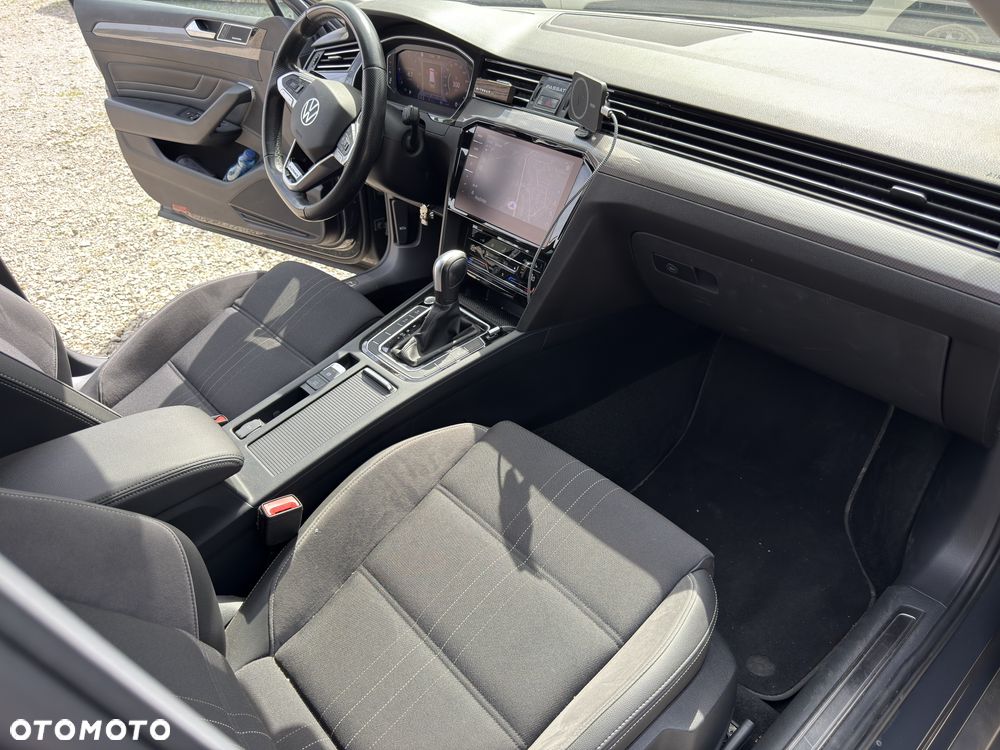 Volkswagen Passat Alltrack - 18