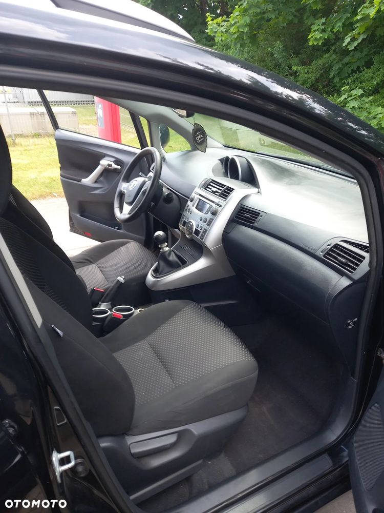 Toyota Verso - 8