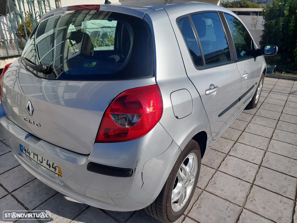 Renault Clio 1.5 dCi Dynamique - 5