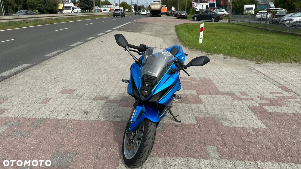 Suzuki GSX - 5