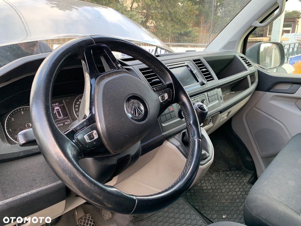 Volkswagen Transporter - 4