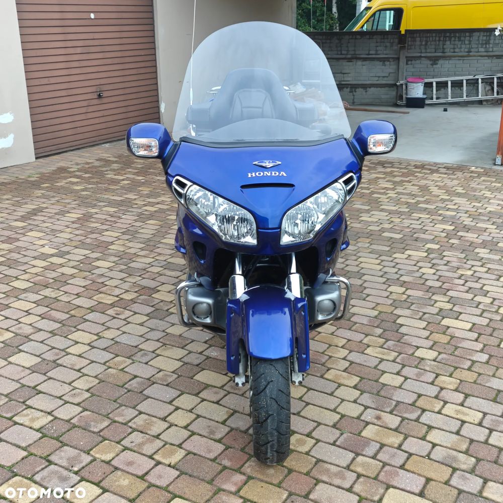 Honda GL - 6