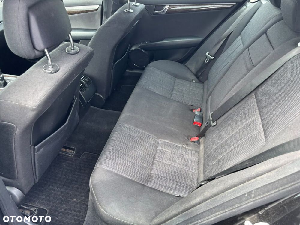 Mercedes-Benz Klasa C 220 CDI DPF Elegance - 10