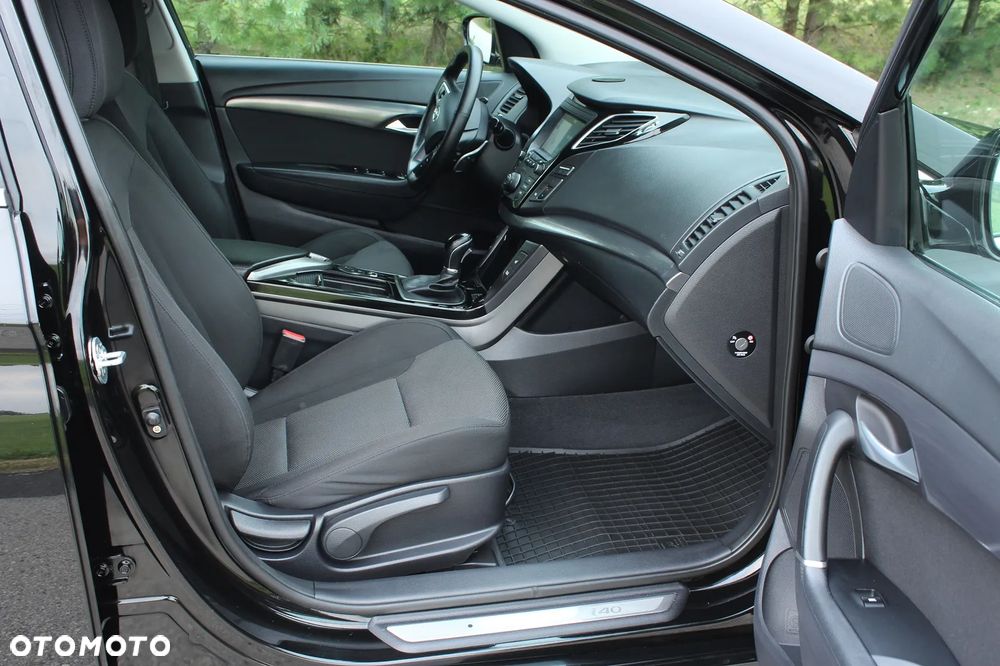 Hyundai i40 Kombi 1.7 CRDi DCT Premium - 22