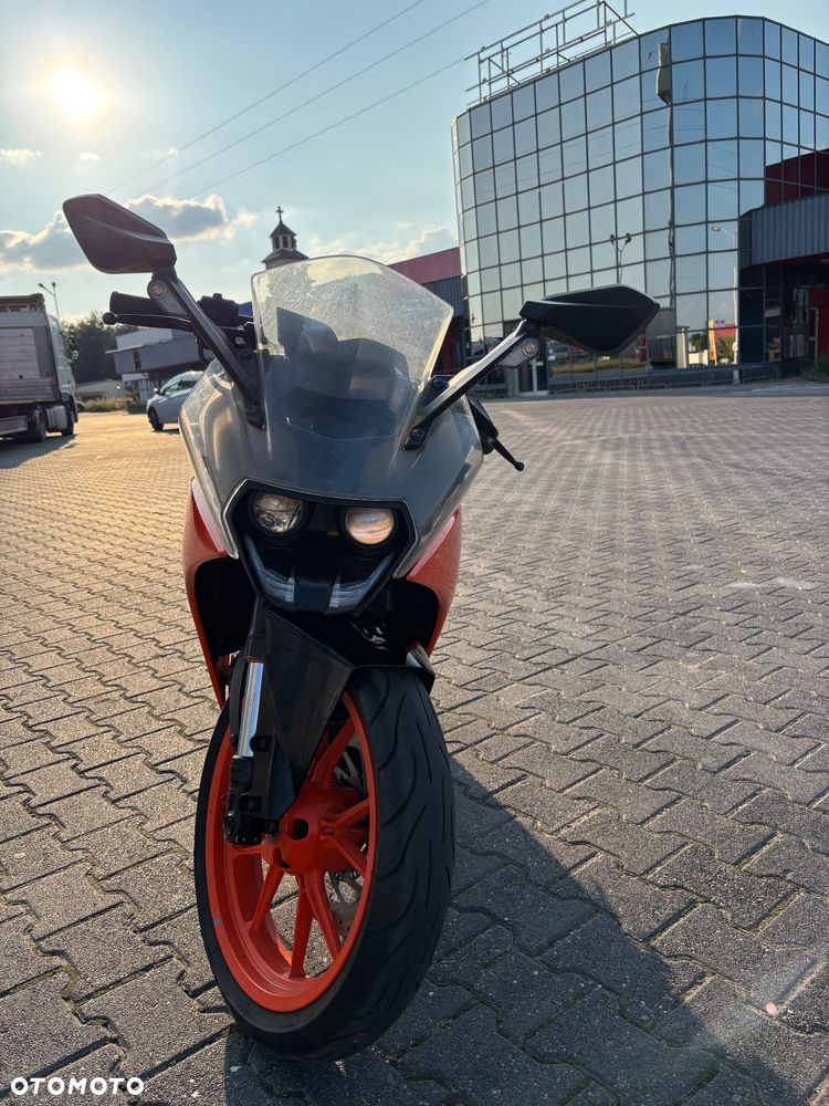 KTM RC 125 - 9