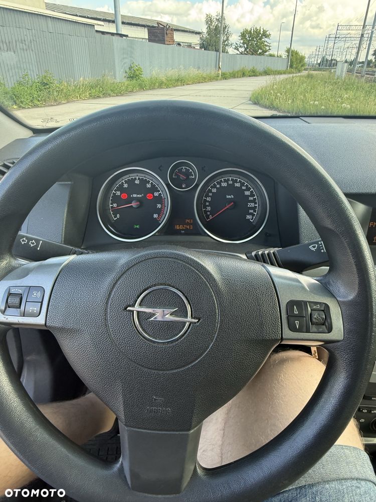 Opel Astra - 8