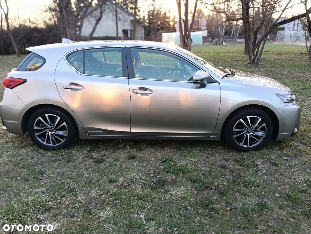 Lexus CT 200h Elegance - 3