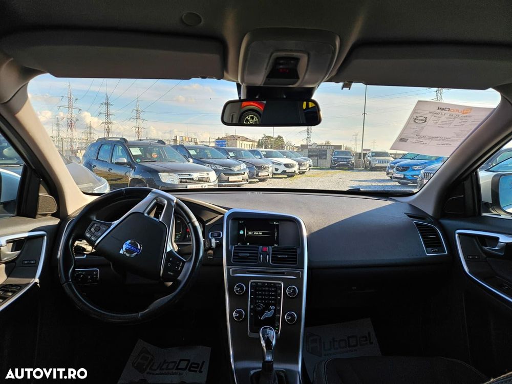 Volvo XC 60 D4 AWD Geartronic Momentum - 6