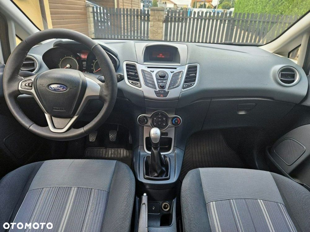 Ford Fiesta - 14
