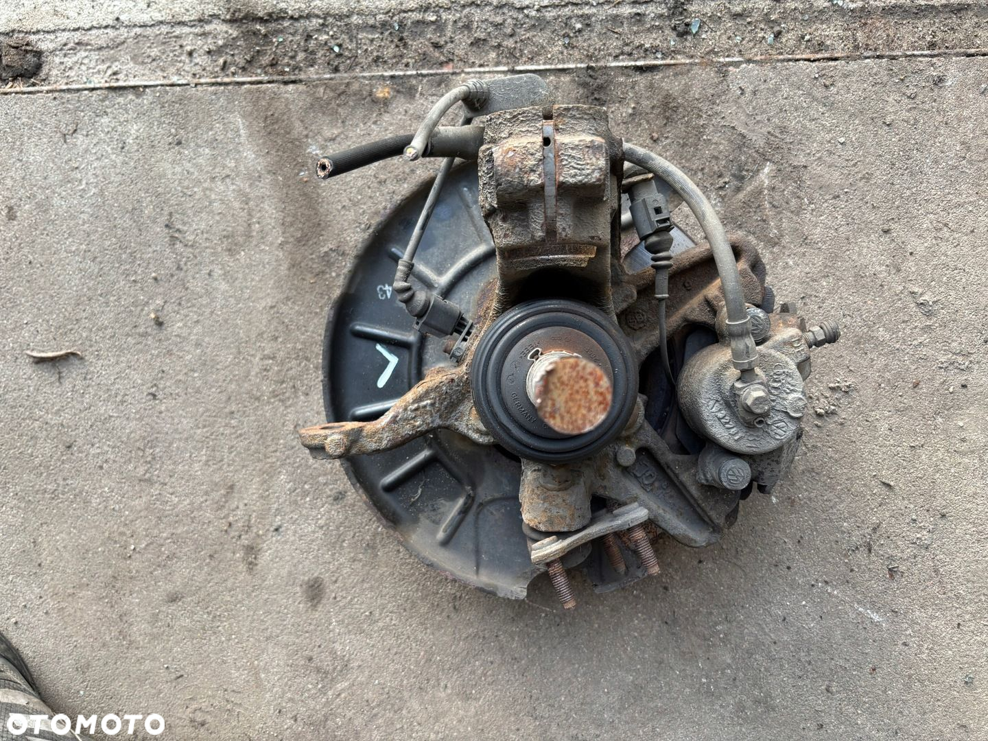 VOLKSWAGEN GOLF VI 6 1.6 8V PIASTA ZWROTNICA LEWA LEWY PRZÓD KOMPLETNA - 2