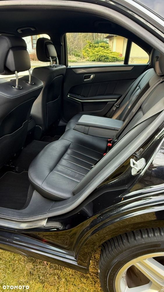 Mercedes-Benz Klasa E 220 BlueTEC 4-Matic Classic - 10