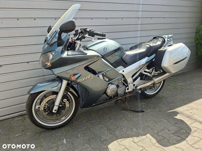 Yamaha FJR - 6