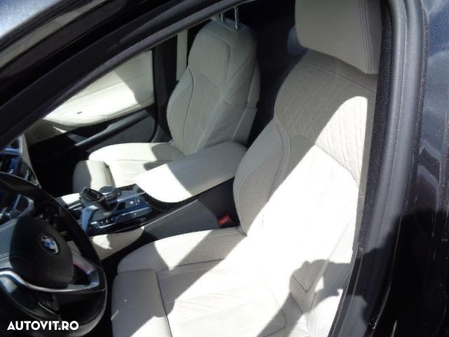 BMW Seria 5 530d xDrive AT - 11