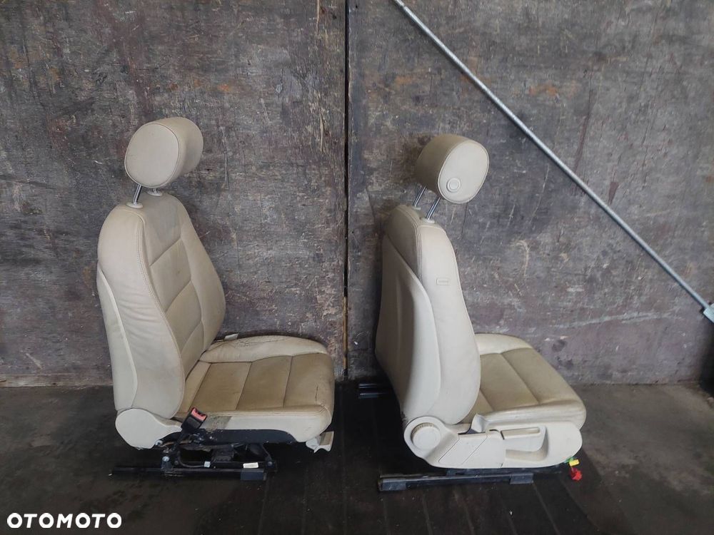 FOTELE KOMPLET LEWY PRAWY KANAPA TYŁ + BOCZKI AUDI A6 C6 - 7