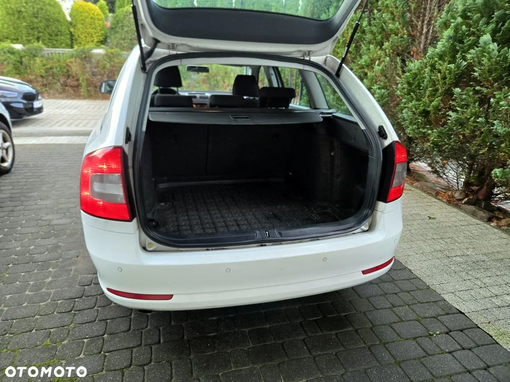 Skoda Octavia 1.6 TDI Ambiente - 8