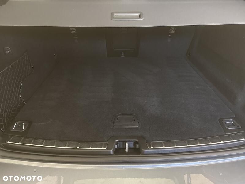 Volvo XC 60 B4 B R-Design - 22