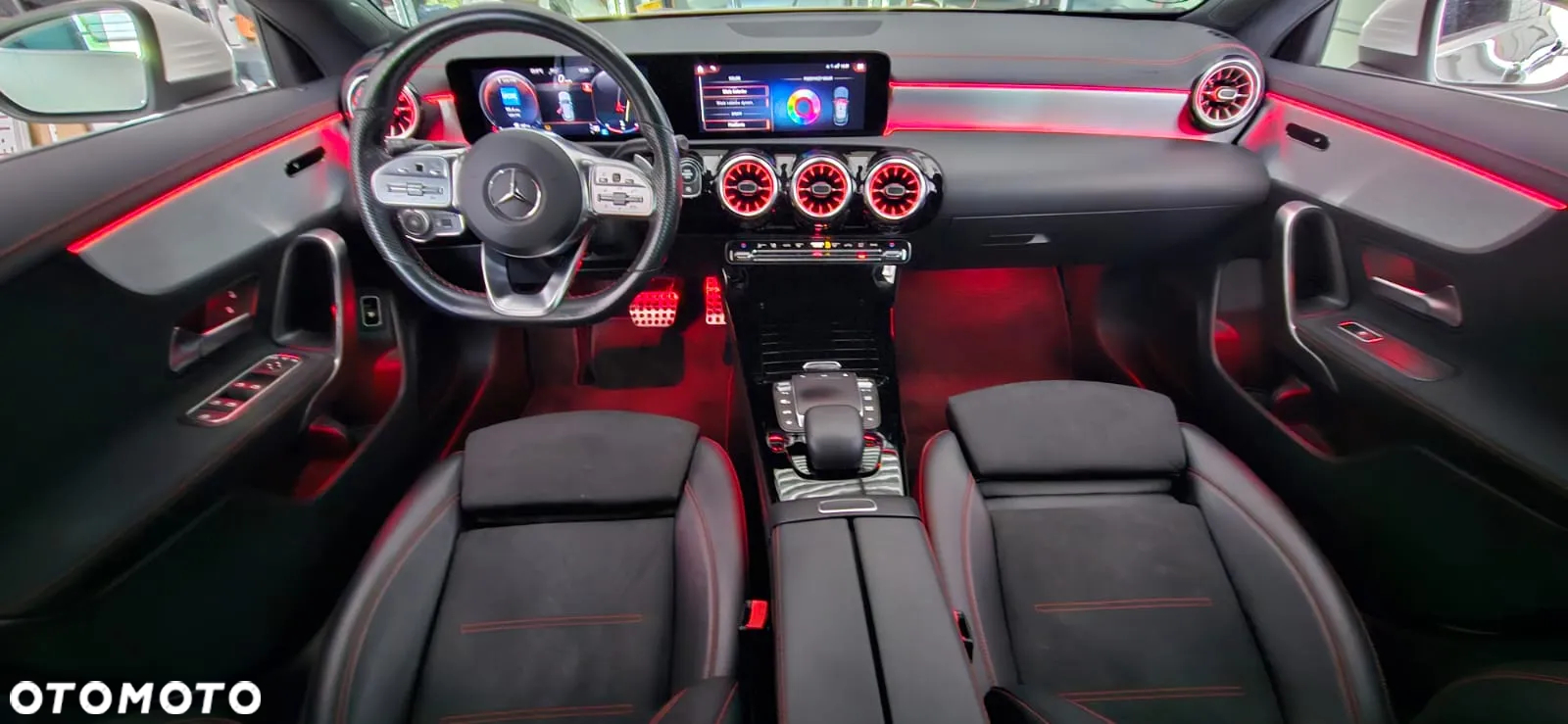 Mercedes-Benz CLA 200 d Shooting Brake 8G-DCT AMG Line - 38