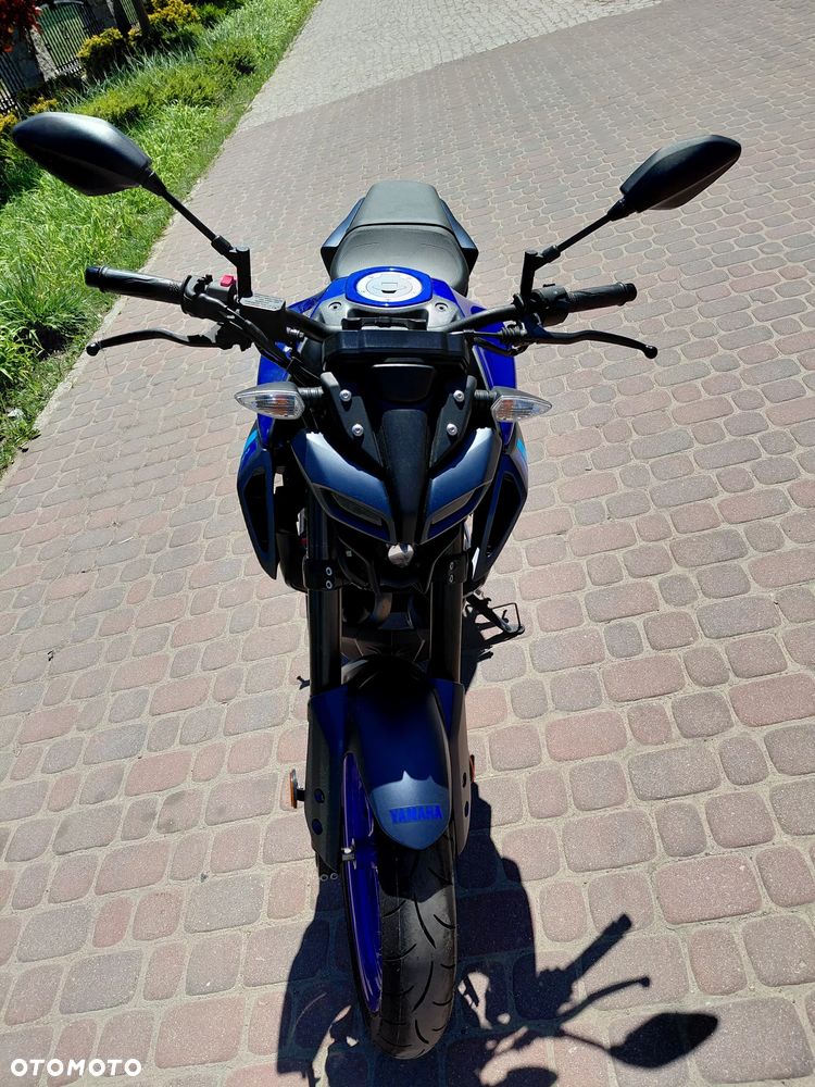 Yamaha MT - 8