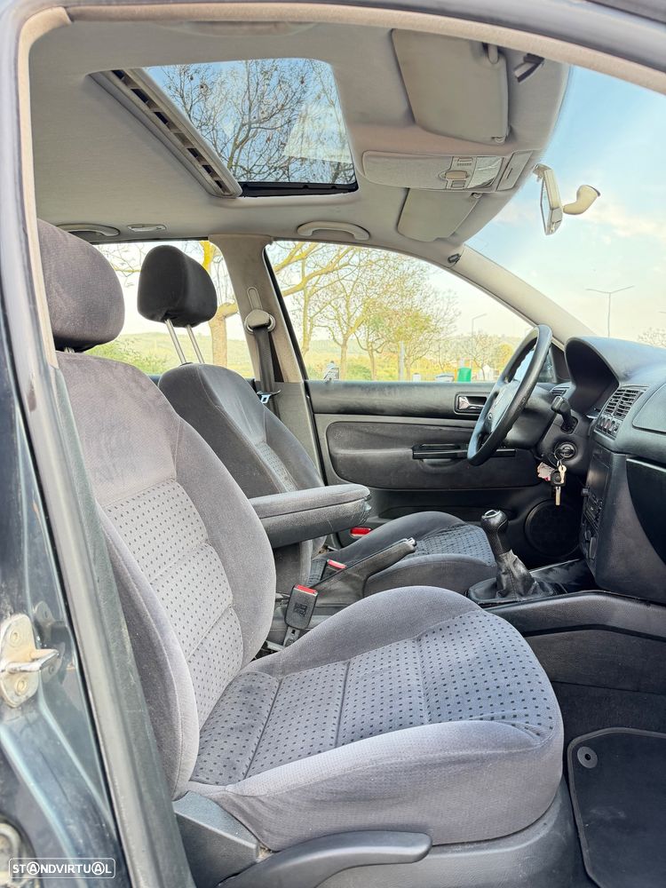 VW Golf 1.4i Confortline - 10