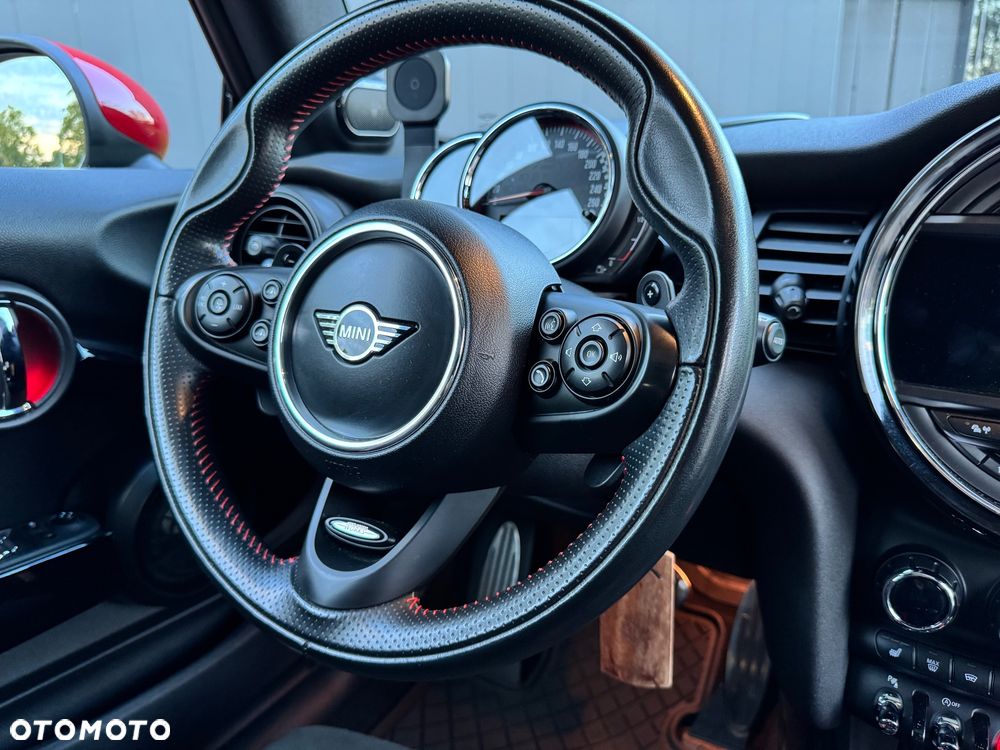 MINI John Cooper Works - 22