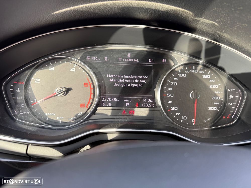 Audi A4 Avant 2.0 TDI S tronic quattro design - 10